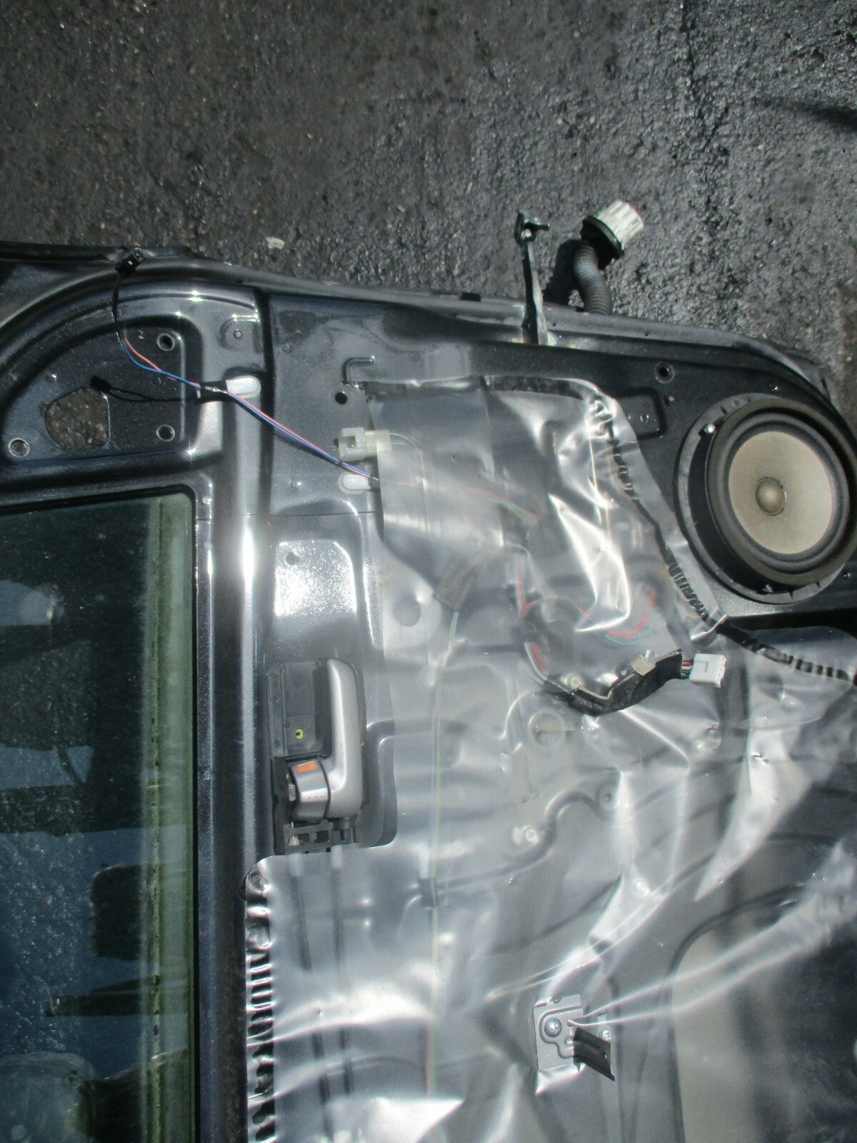 SUZUKI SWIFT GL 2008 3 DOOR NS PASSENGER SIDE FRONT DOOR GLASS REGULATOR BLACK