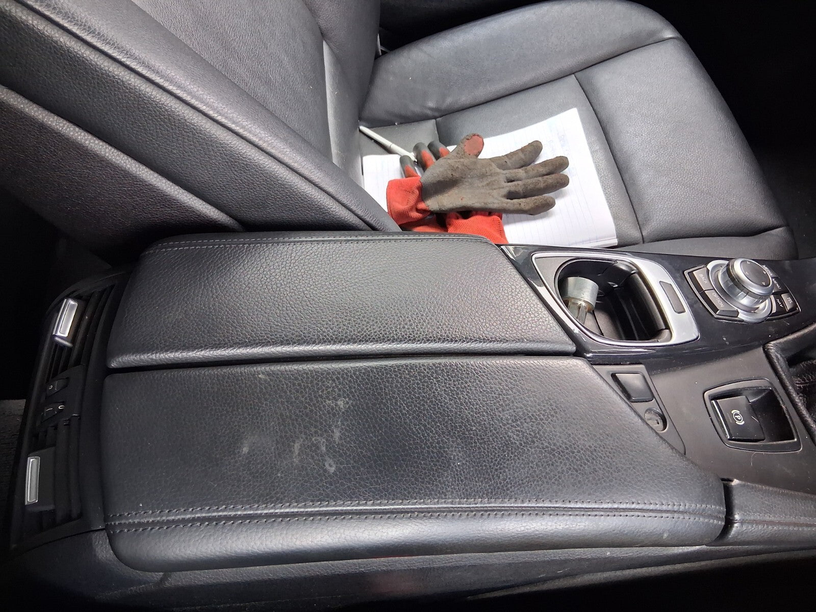 2012 BMW 5 SERIES F10 CENTRE CONSOLE LEATHER ARM REST