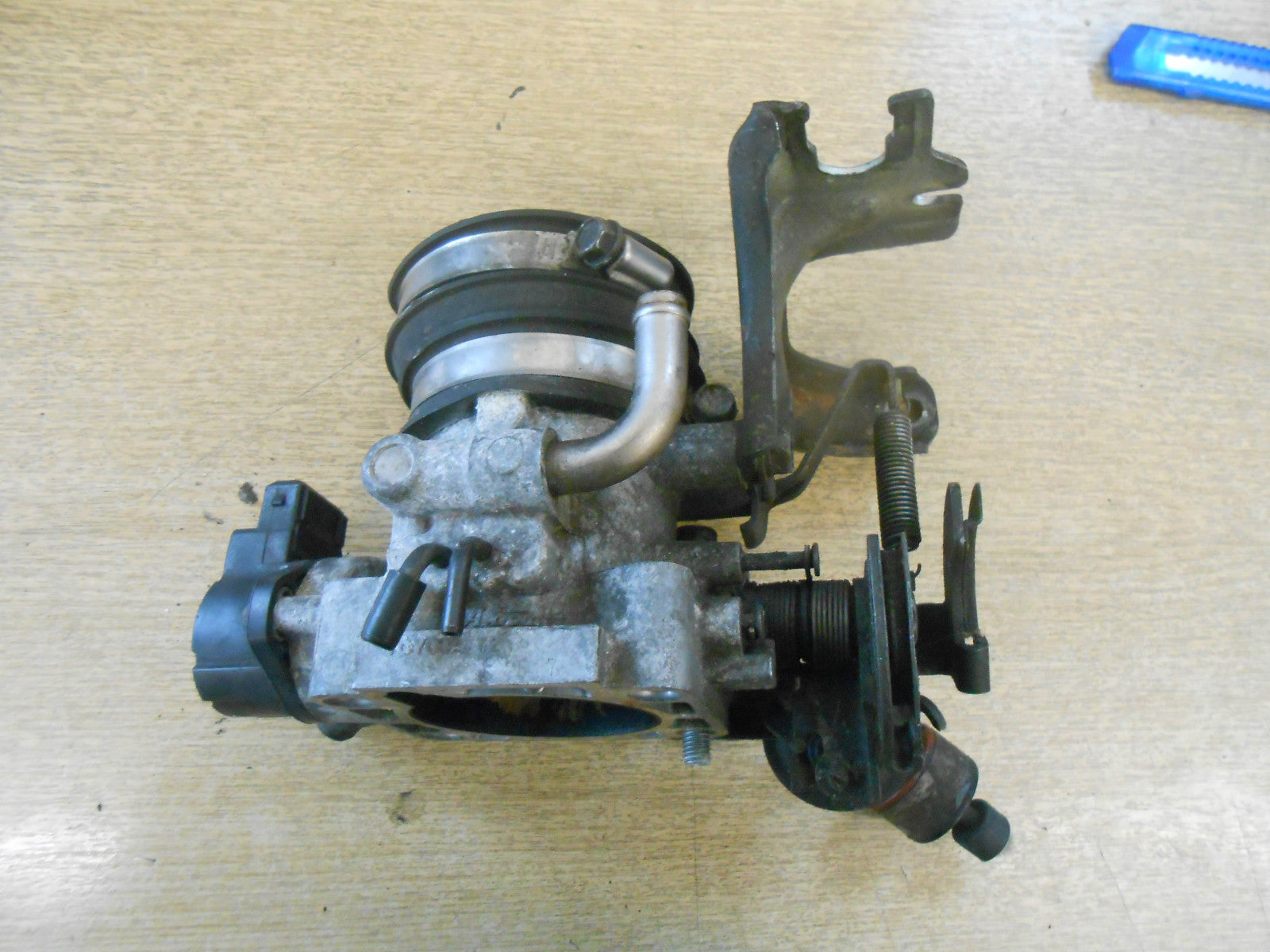 KIA SHUMA MK2 2002 1.8 16V ENGINE THROTTLE BODY KZH5 0280140571 0 280 140 571