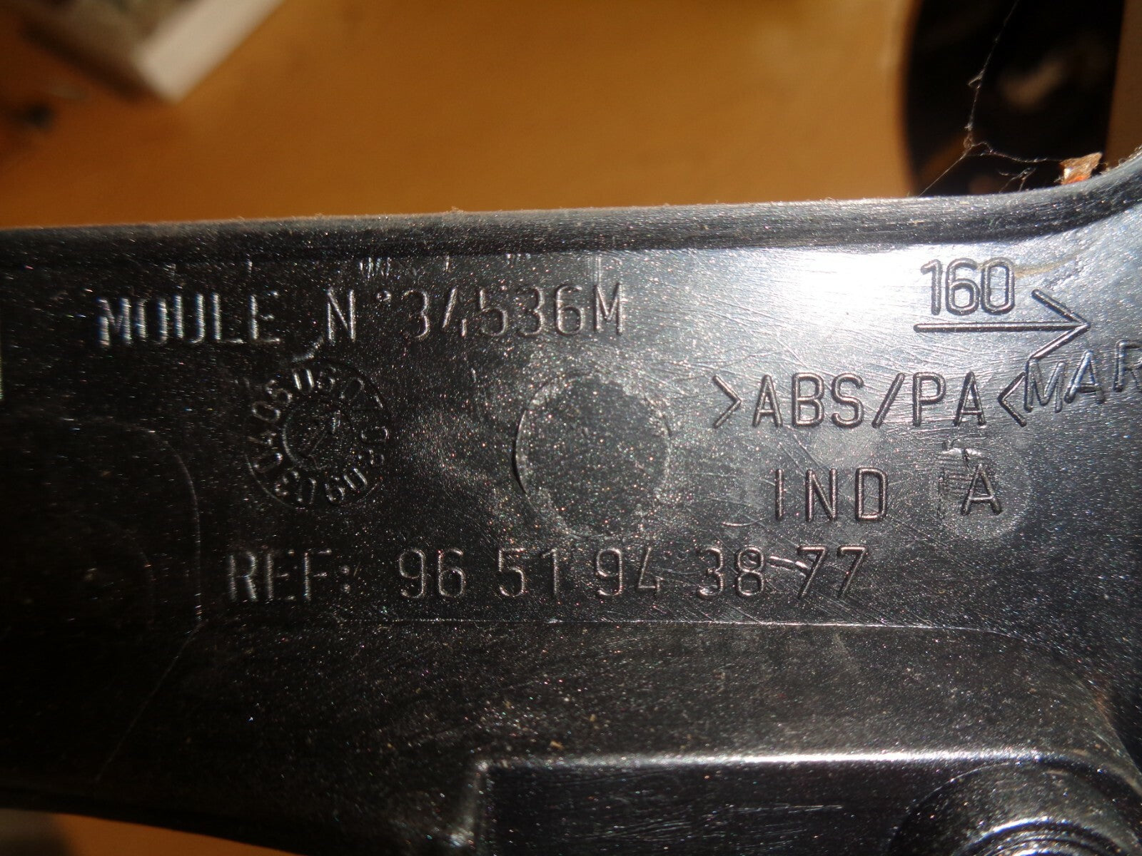PEUGEOT 307 2006 HDI CENTRE CONSOLE GEAR STICK TRIM 9651943877