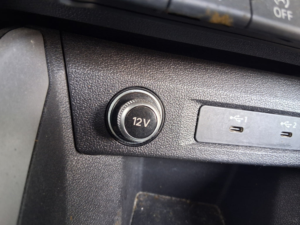 2023 AUDI A1 SPORT MK2 GB 12V POWER SOCKET USB PORT PANEL TRIM