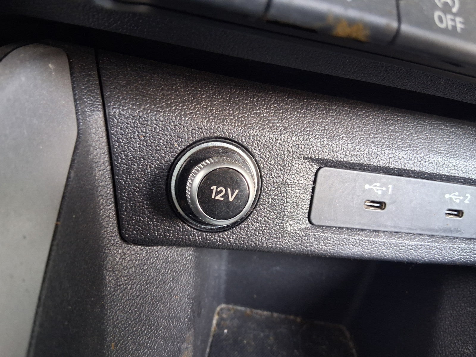 2023 AUDI A1 SPORT MK2 GB 12V POWER SOCKET USB PORT PANEL TRIM