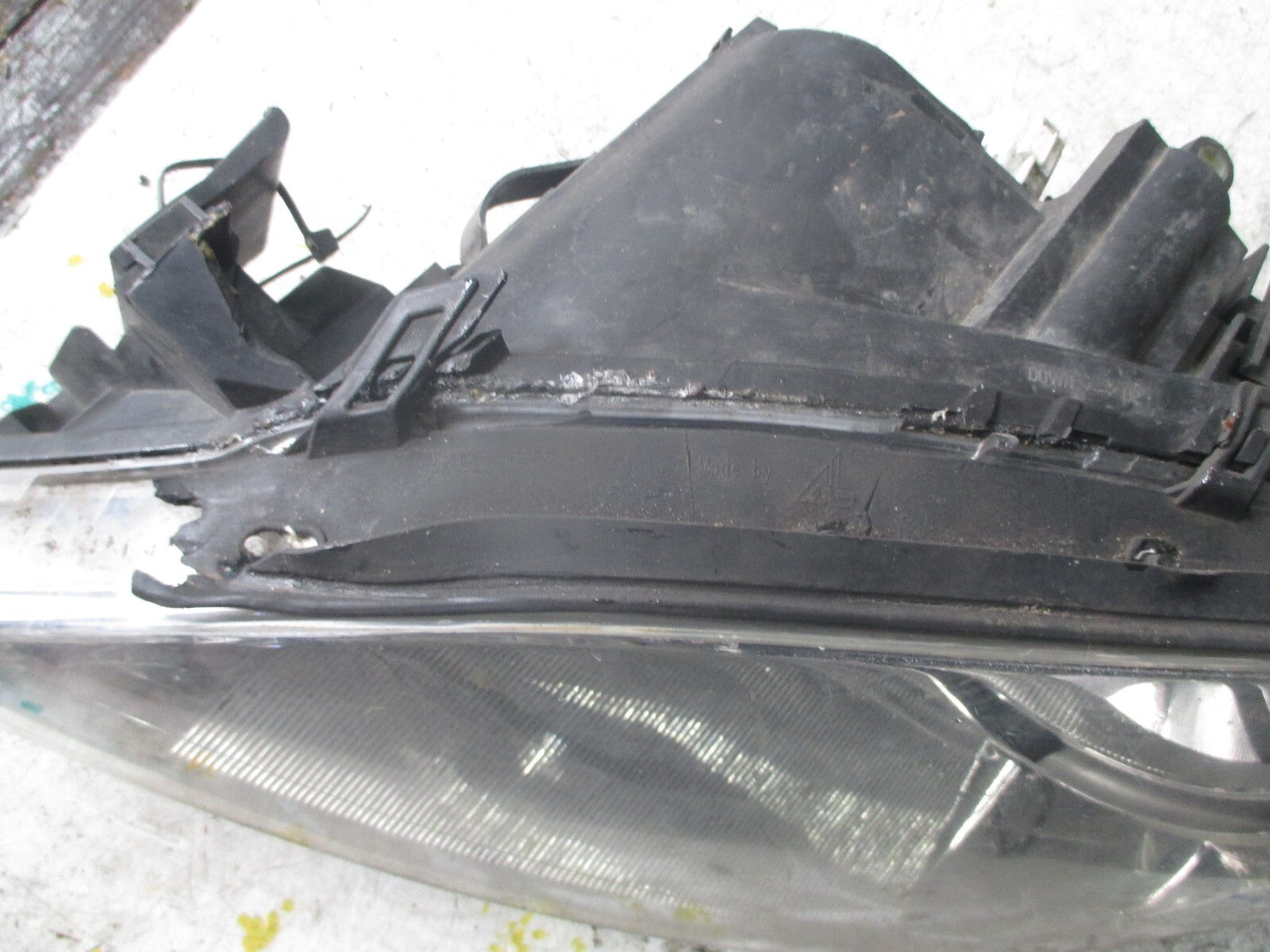 FORD MONDEO MK3 2005 NSF PASSENGER SIDE HEADLIGHT 1S7113006BL