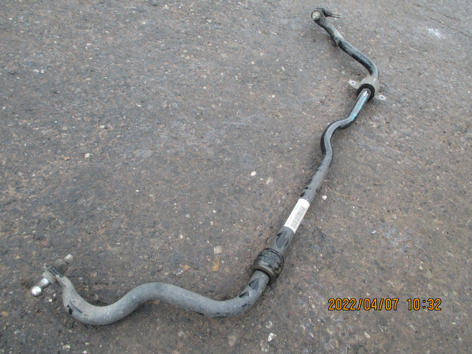 MERCEDES A CLASS W176 2016 FRONT ANTI ROLL SWAY BAR A2463203411