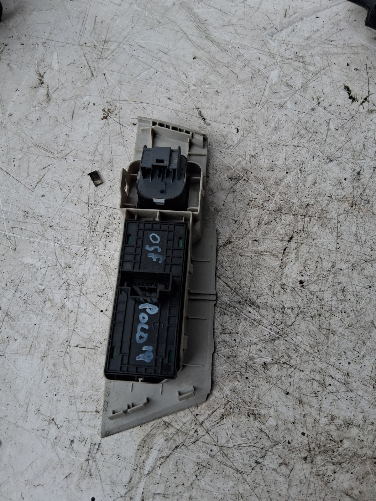 2019 VOLKSWAGEN GOLF OSF DRIVER SIDE FRONT WINDOW CONTROL SWITCH 5G0959857GWZ