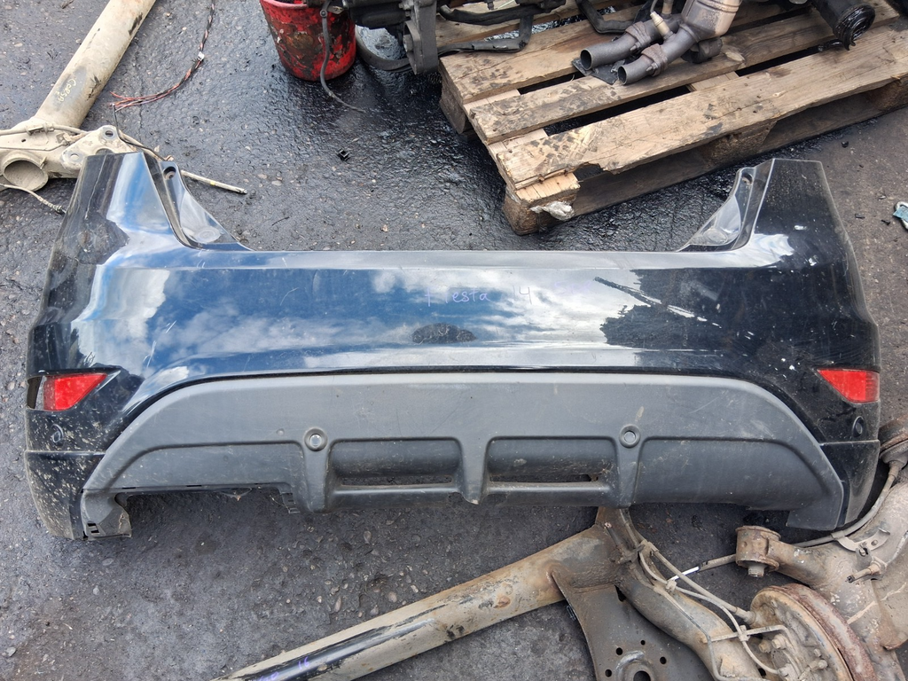 2014 FORD FIESTA MK7 COMPLETE REAR BUMPER WITH PDC SENSORS BLACK
