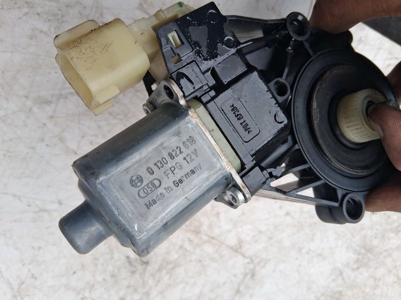 2014 FORD FIESTA MK7 NSF PASSENGER SIDE FRONT LEFT WINDOW MOTOR 0130822618