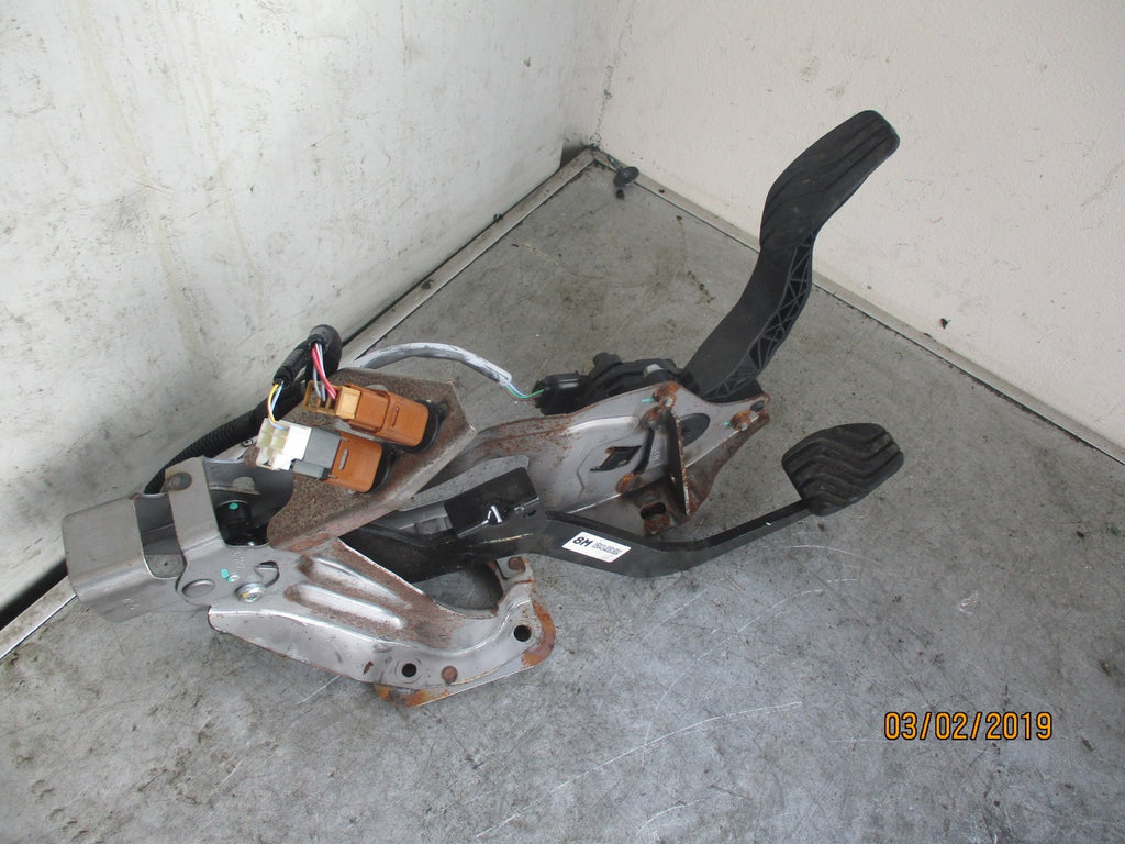 RENAULT KADJAR 2016 ACCELERATOR THROTTLE & BRAKE PEDAL SET 6PV00997817