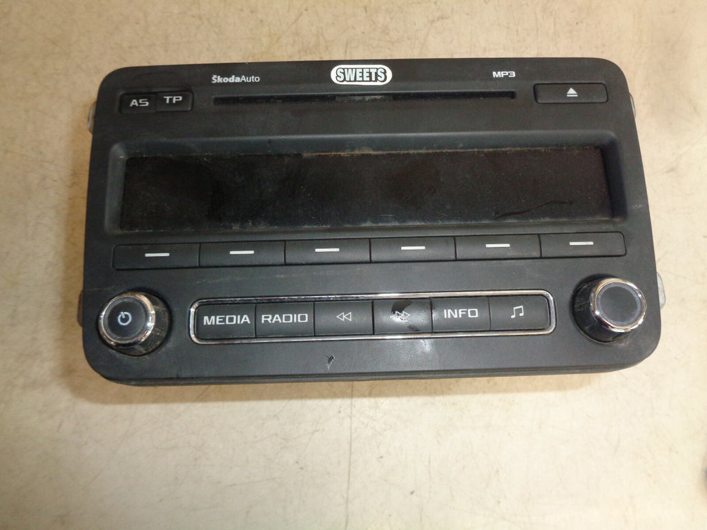 SKODA ROOMSTER 5J 2011 MK2 RADIO CD PLAYER STEREO HEAD UNIT 5J0035161C
