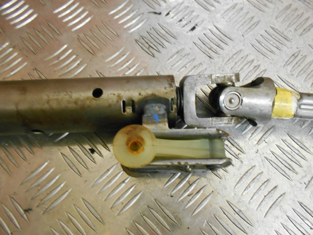 VOLKSWAGEN VW BEETLE 2001 2.0 8V LOWER STEERING COLUMN