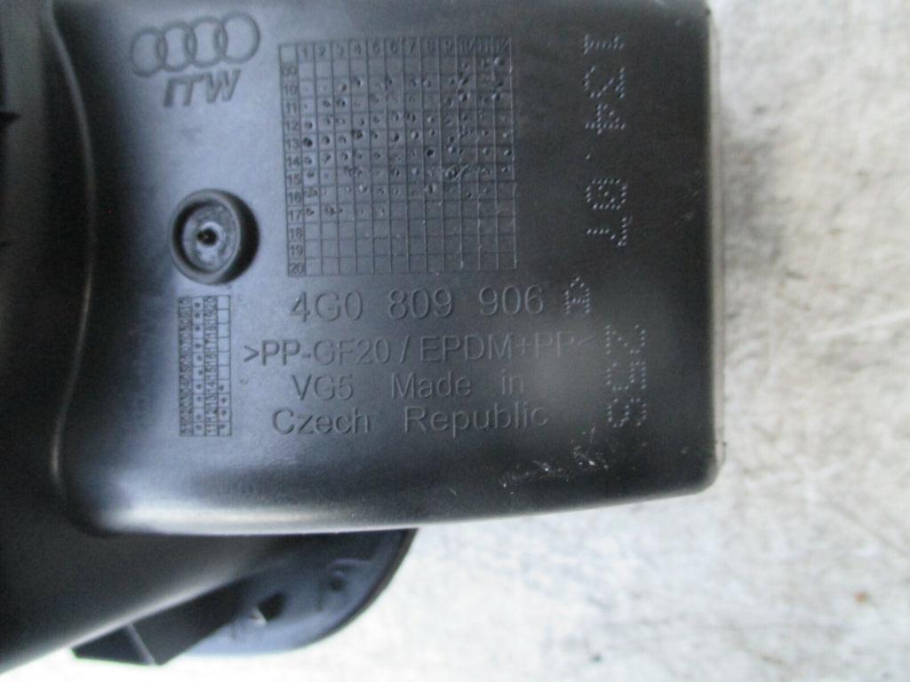 AUDI A6 2017 C7 4G BLACK  DIESEL FUEL FLAP COVER 4G0809906
