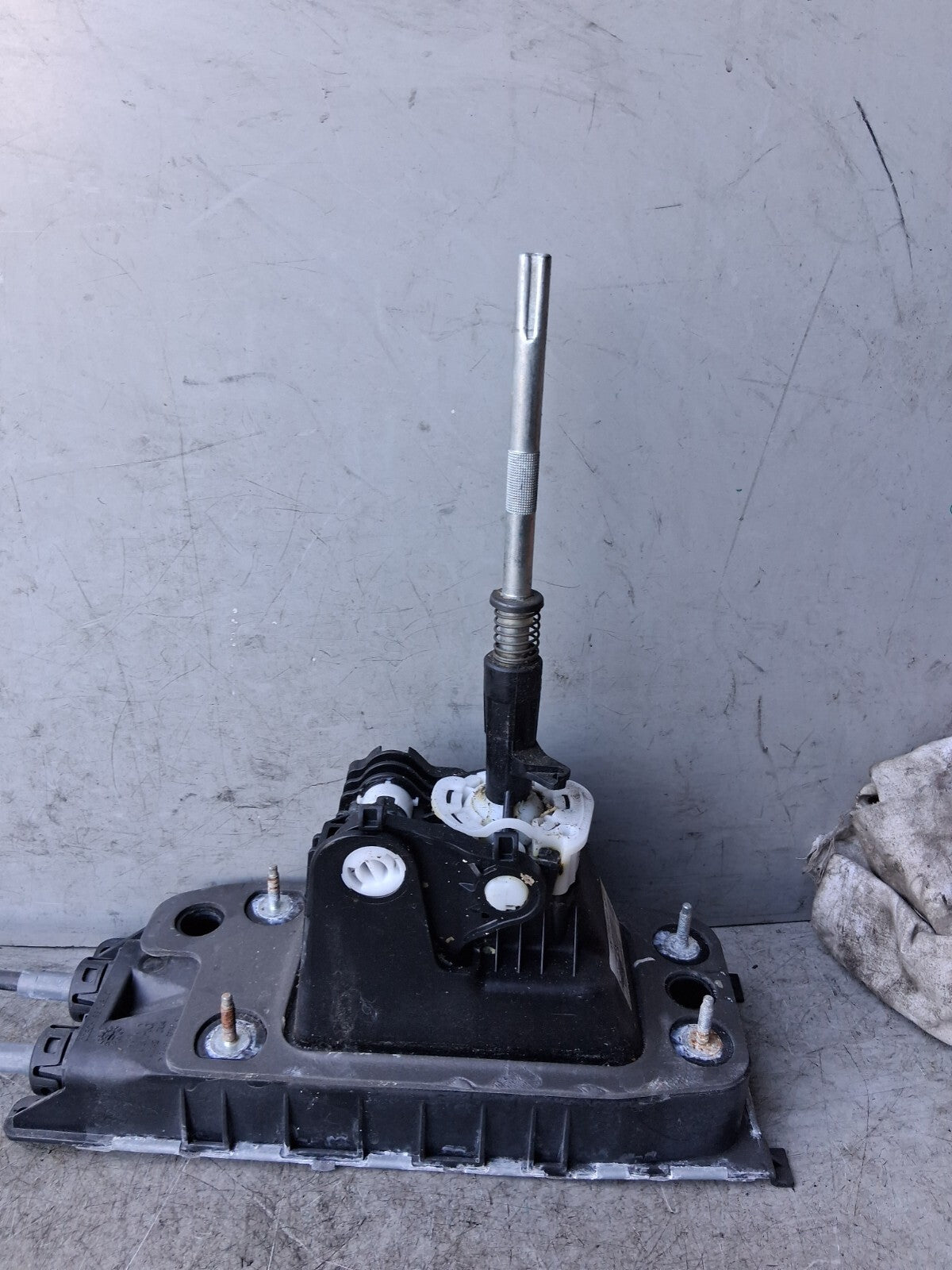 2021 VOLKSWAGEN T CROSS GEAR STICK GEAR SHIFTER GEAR LEVER 2Q0711049
