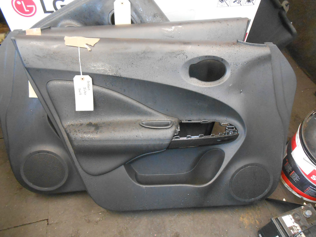 NISSAN JUKE 2016 NSF PASSENGER SIDE FRONT DOOR CARD LEATHER ARMREST 809011KB0A
