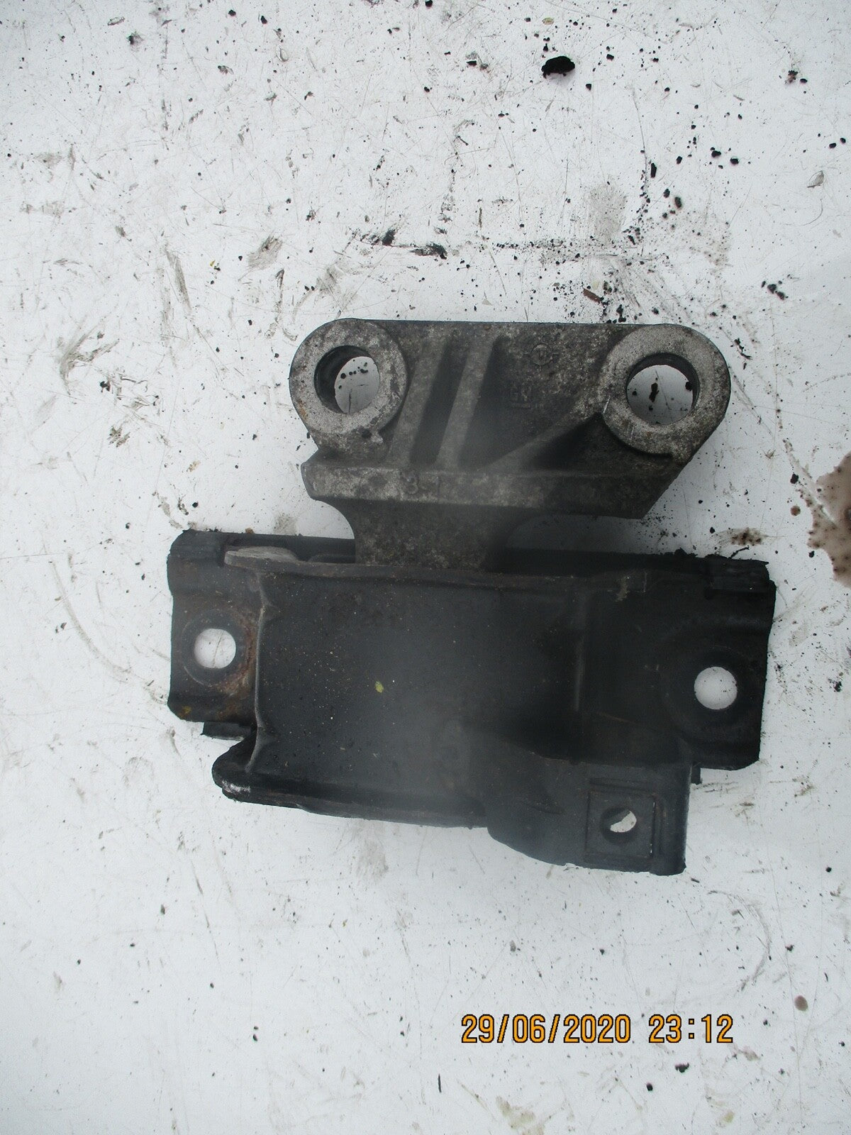 VAUXHALL CORSA D PASSENGER NEAR SIDE GEARBOX ENGINE MOUNT 468646740