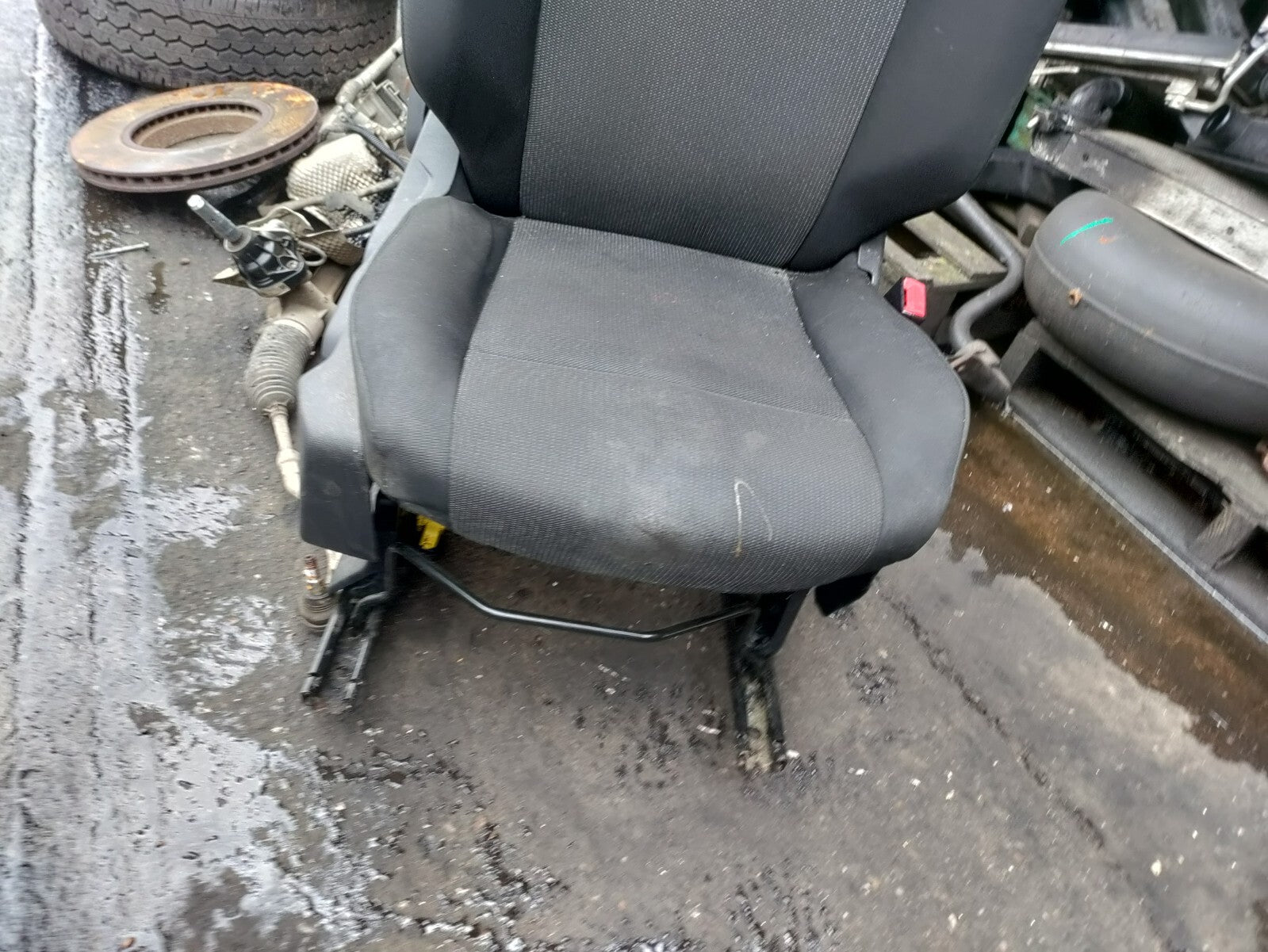 CITROEN BERLINGO PARTNER MK3 K9 2021 OSF DRIVER SIDE FRONT FABRIC SEAT CLOTH