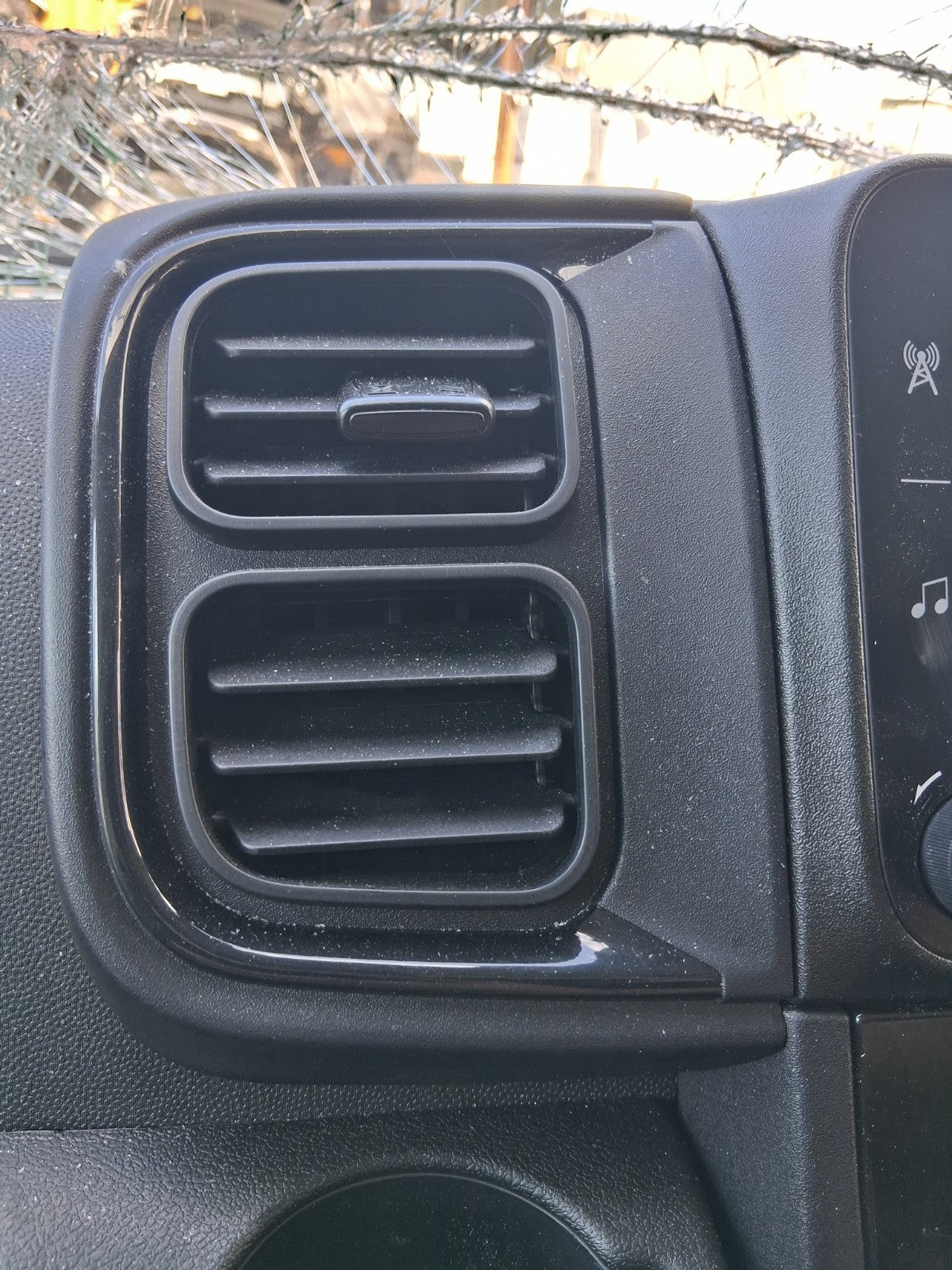2025 CITROEN RELAY MK3 FRONT INTERIOR CENTRE PASSENGER SIDE AIRVENT