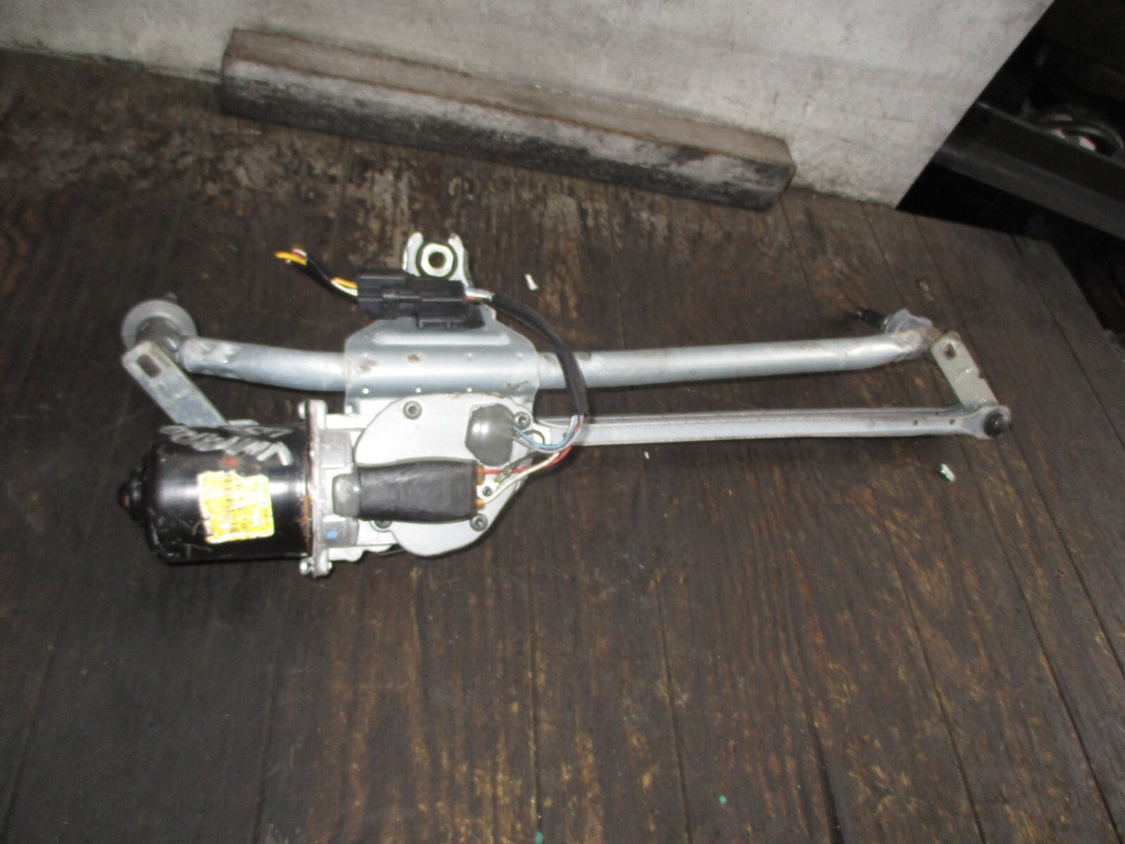 VAUXHALL VIVARO 2013 FRONT WINDSCREEN WIPER MOTOR LINKAGES