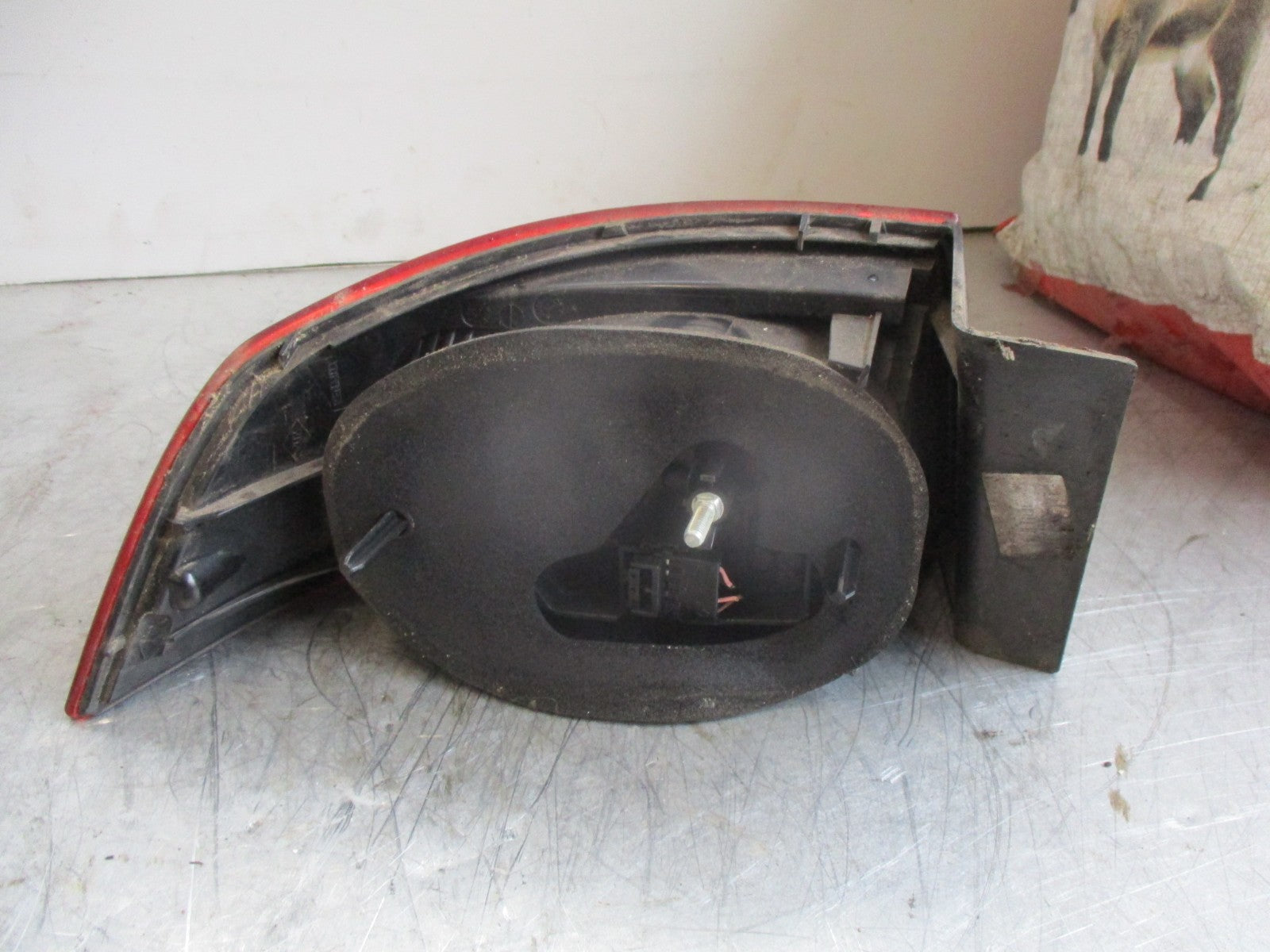 RENAULT LAGUNA MK2 2007 FACELIFT OSR DRIVER SIDE REAR OUTER BRAKE LIGHT