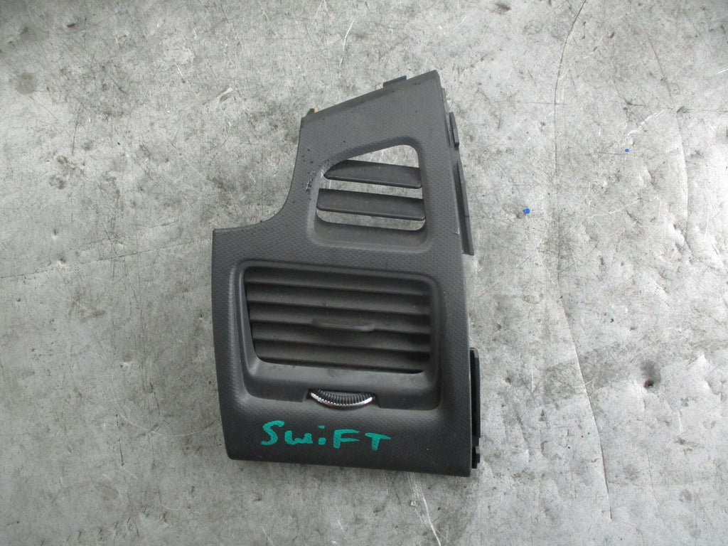 SUZUKI SWIFT MK3 NS PASSENGER SIDE AIR VENT 7364068L00