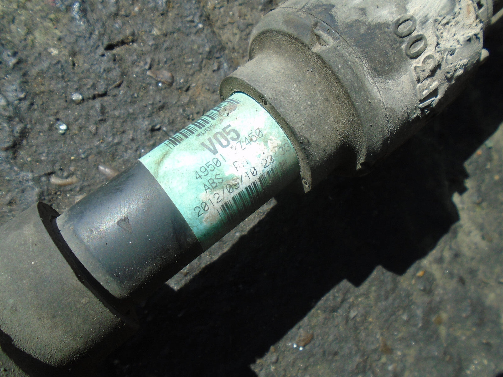 HYUNDAI I40 2014 1.7 CRDI OSF DRIVER SIDE FRONT DRIVESHAFT 495013Z450