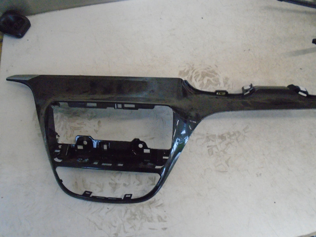 PEUGEOT 208 2014 DASHBOARD TRIM SURROUND PANEL 9875839677