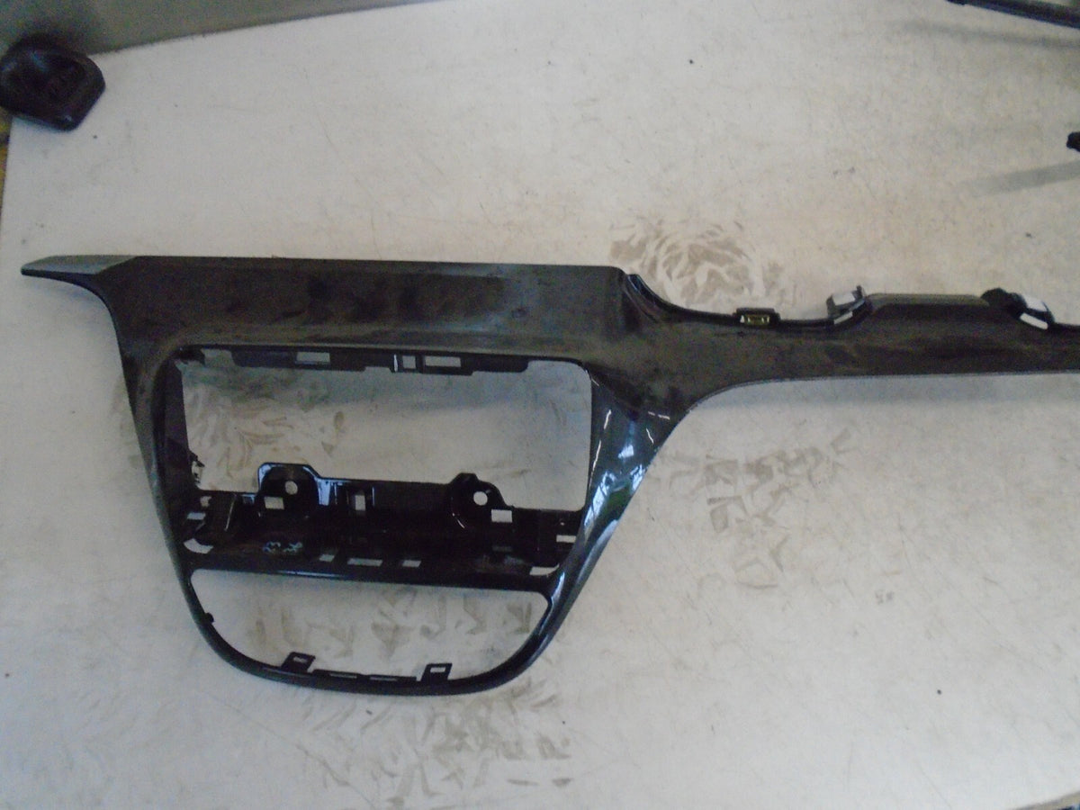 PEUGEOT 208 2014 DASHBOARD TRIM SURROUND PANEL 9875839677