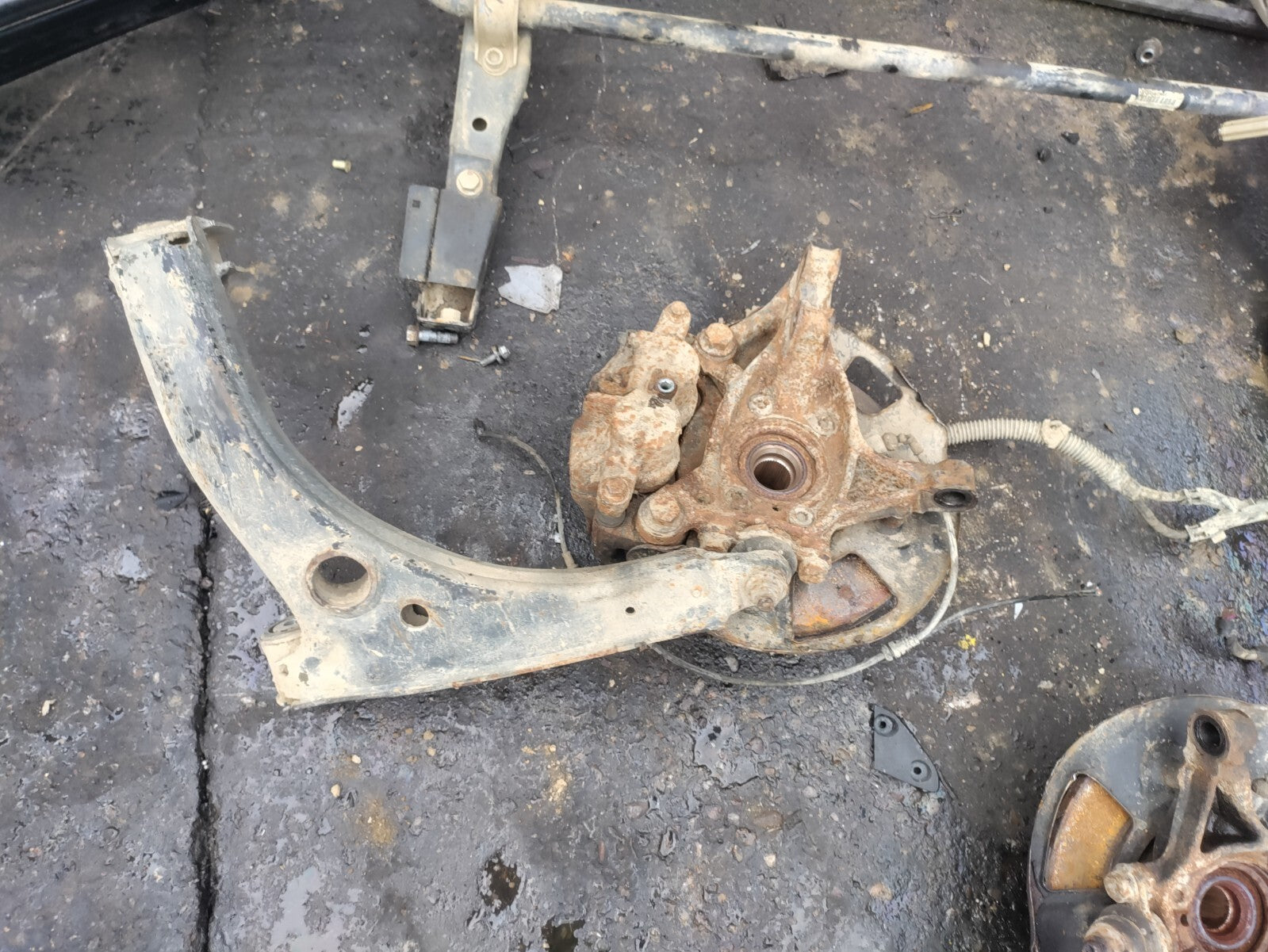2021 VW VOLKSWAGEN CRAFTER MK2 2.0 DIESEL OS DRIVER SIDE WHEEL HUB WISHBONE
