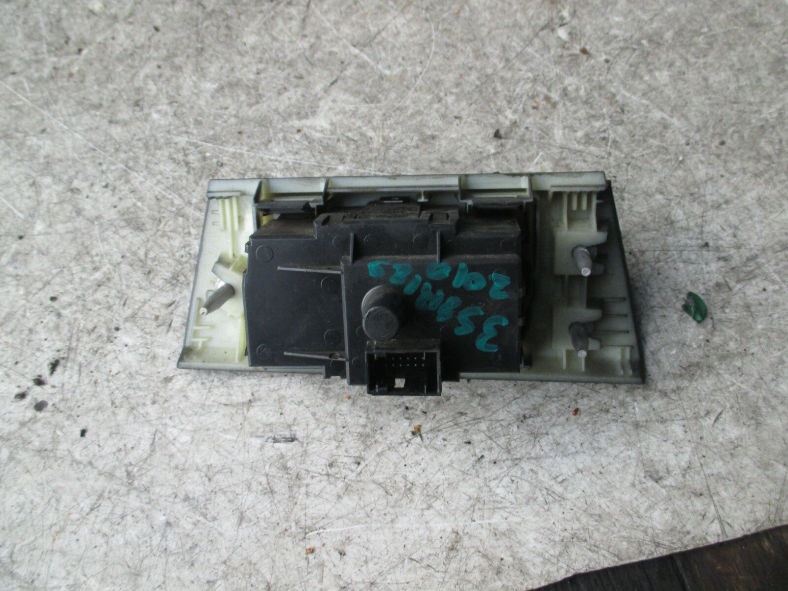 BMW 3 SERIES 2010 E90 HEADLIGHT CONTROL SWITCH 6932792