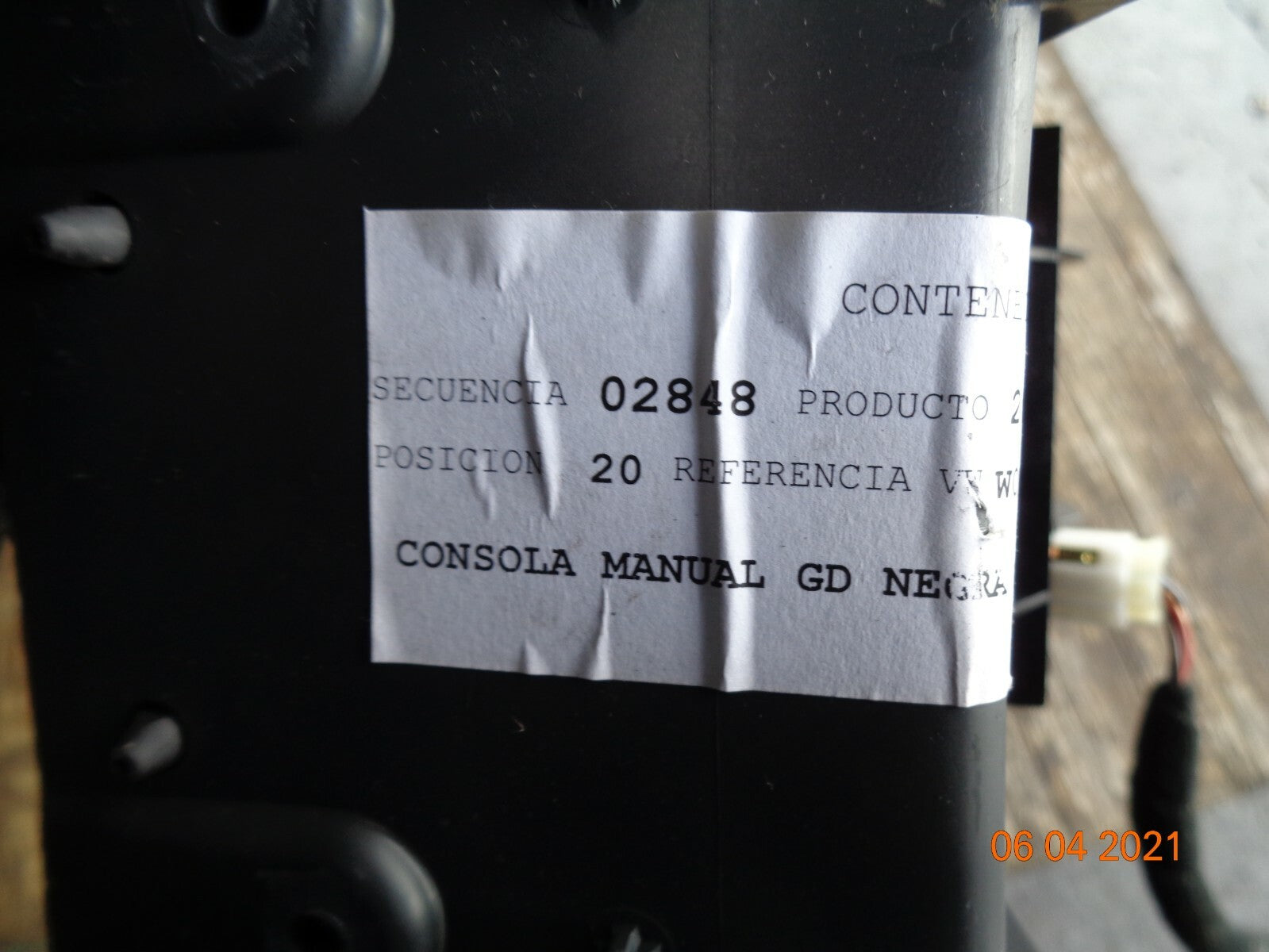VW VOLKSWAGEN POLO MK4 9N GEAR LEVER CENTRE CONTROL CONSOE 6q2863241Q