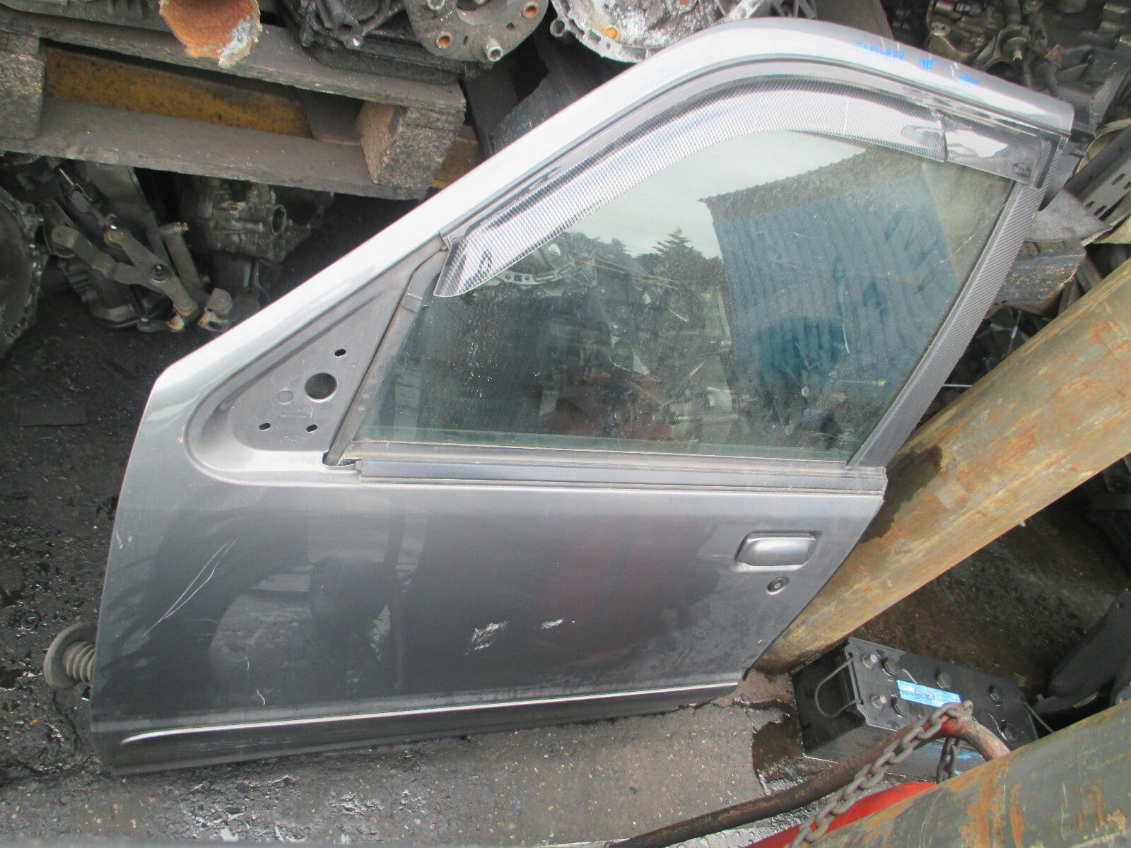 FORD EXPLORER 2000 NSF PASSENGER SIDE FRONT COMPLETE DOOR PLATINUM METALLIC