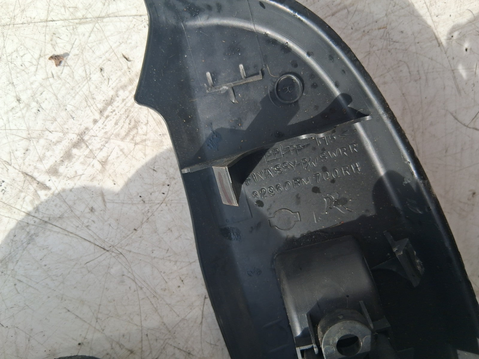 2005 NISSAN ALMERA OSR OFF RIGHT DRIVER SIDE REAR WINDOW SWITCH 82960BM700