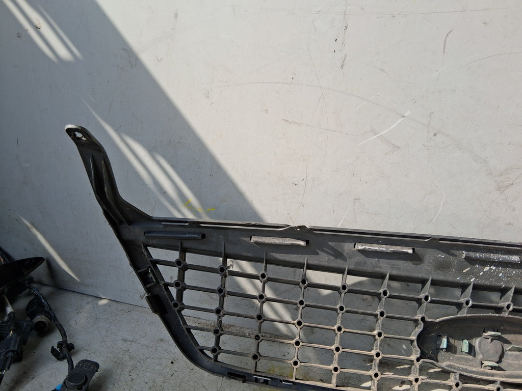 FORD MONDEO 2008 UPPER BUMPER GRILL GRILLE FRONT RADIATOR COVER TRIM 7S718200D