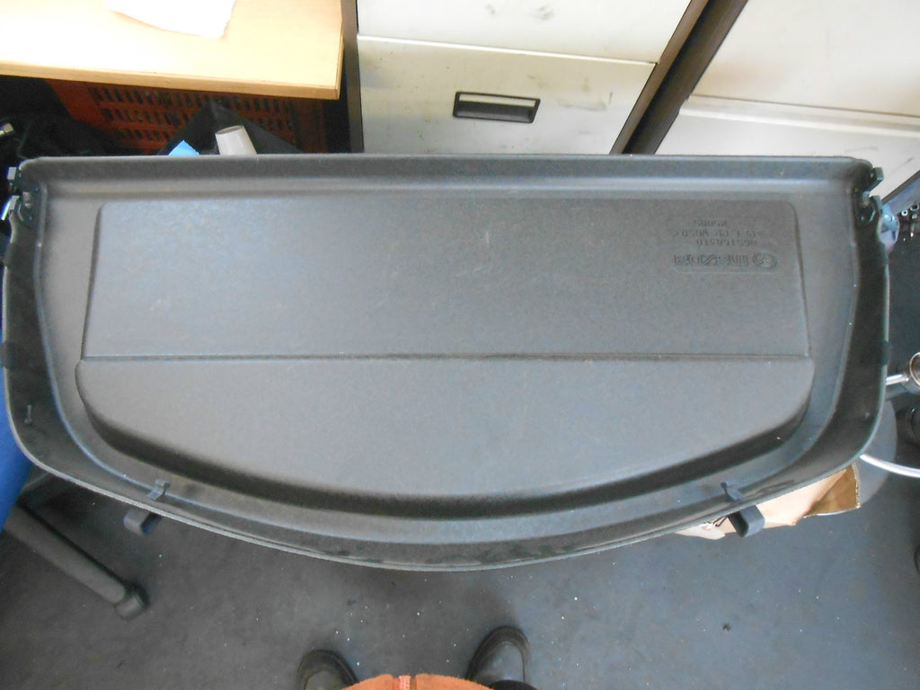 MAZDA 2 MK2 DE 2011 5 DOOR REAR STORAGE PARCEL SHELF LOAD COVER D65168310