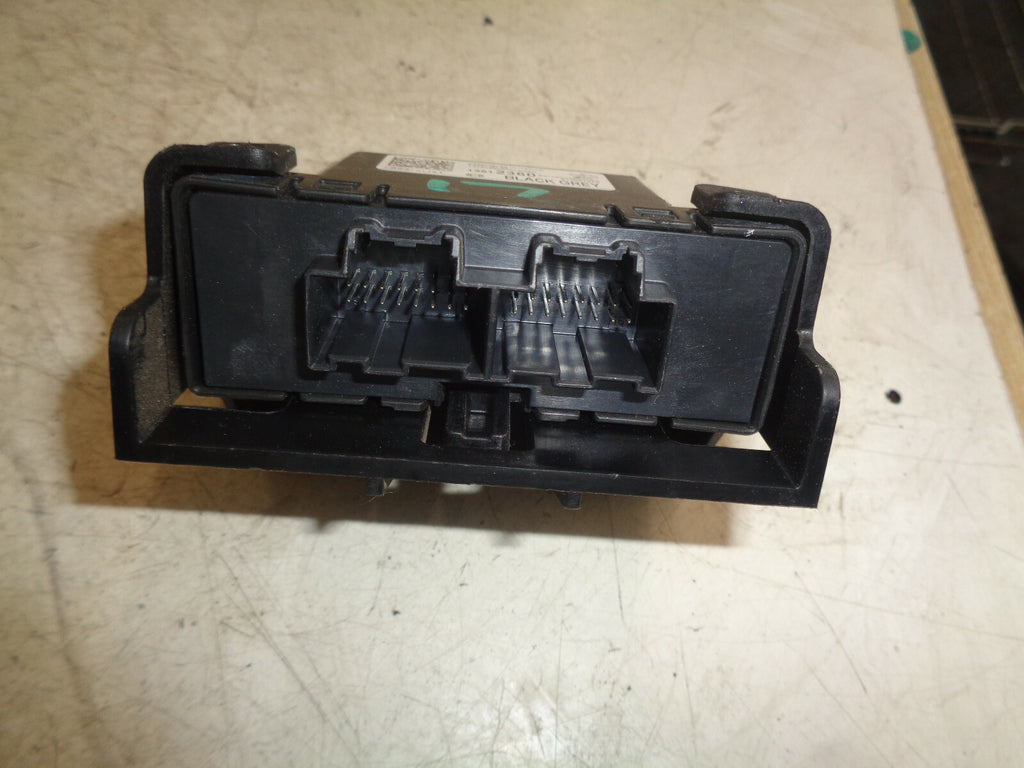 VAUXHALL VIVA MK4 2017 PARKING PILOT CONTROL MODULE 13512360