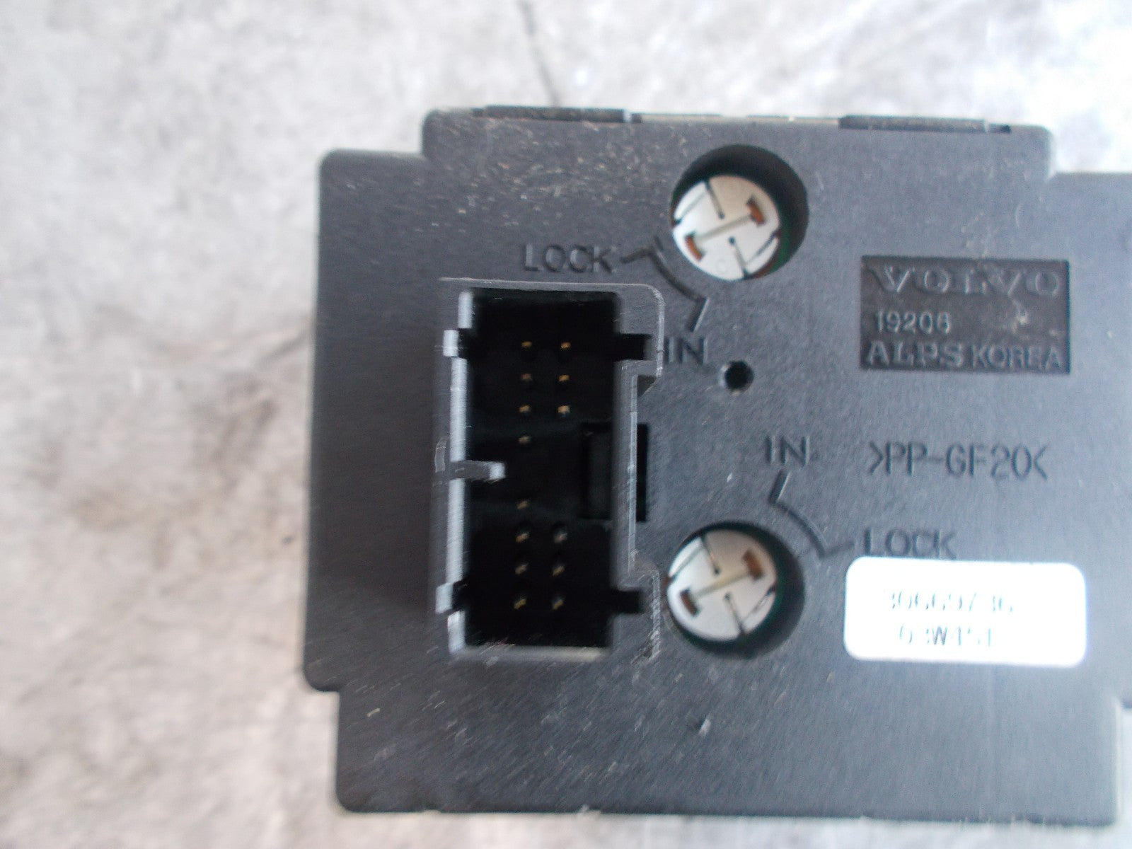 VOLVO V50 2004 HEADLIGHT SWITCH 30669736