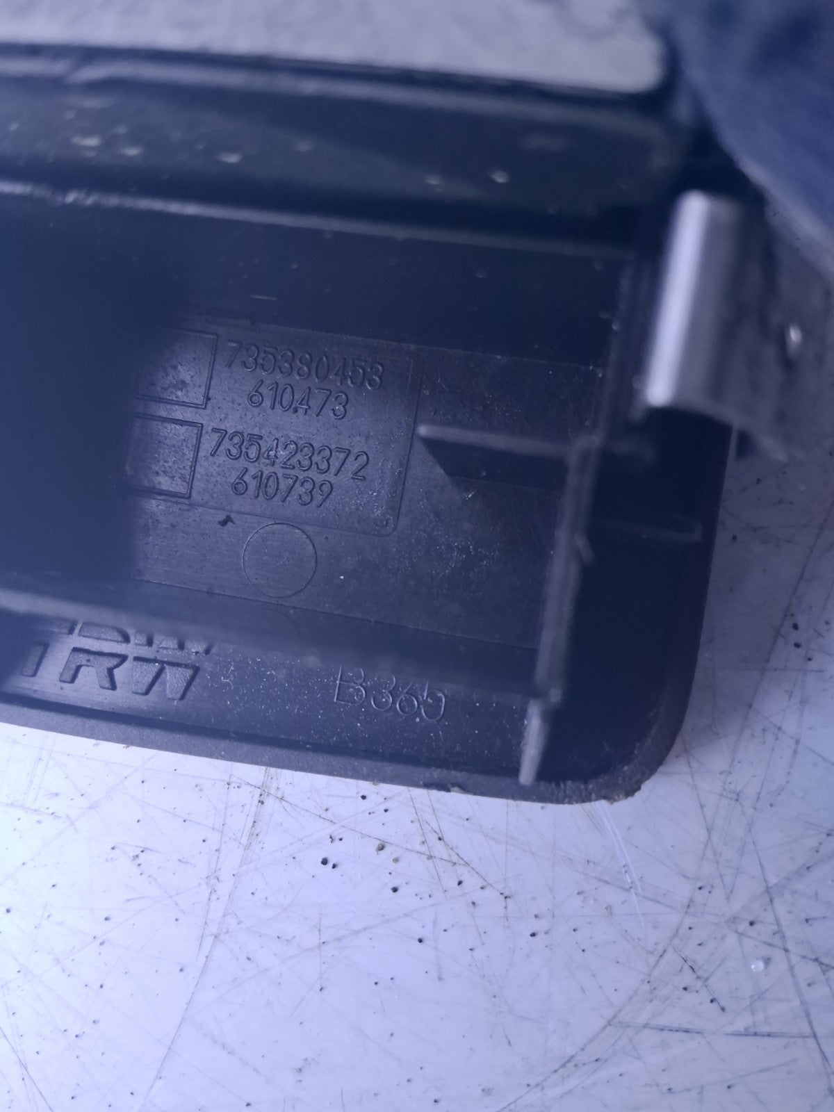2008 FIAT GRANDE PUNTO OSF FRONT OFF RIGHT DRIVER SIDE WINDOW SWITCH 735380453