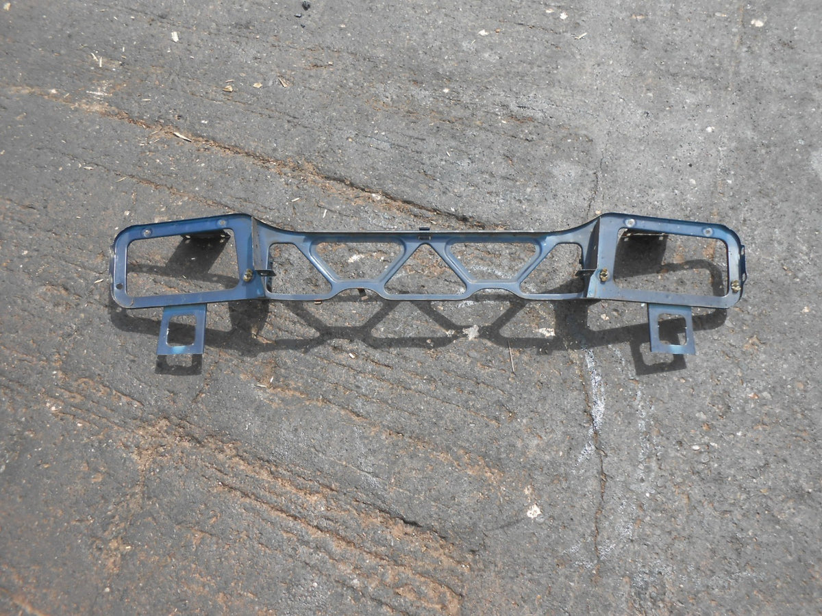AUSTIN ROVER MONTEGO SALOON ESTATE STEEL FRONT PANEL HEADLIGHT MOUNT PANEL