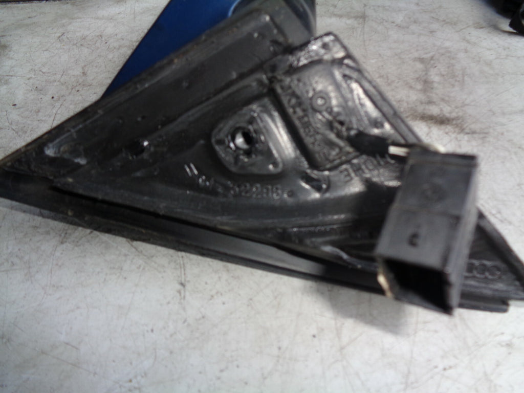 AUDI A6 C6 RIGHT DRIVER SIDE WING MIRROR DAMAGED E1 010629
