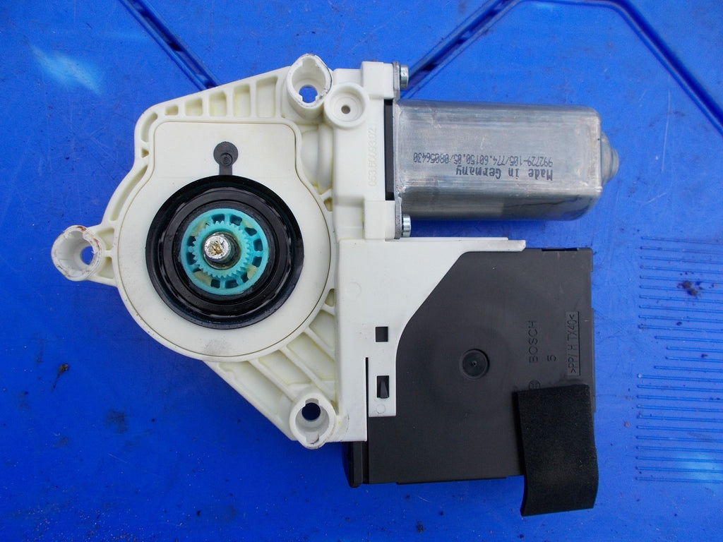 2006 VW PASSAT B6 NSF PASSENGER SIDE FRONT WINDOW MOTOR 1K0959792G 1K0959702K
