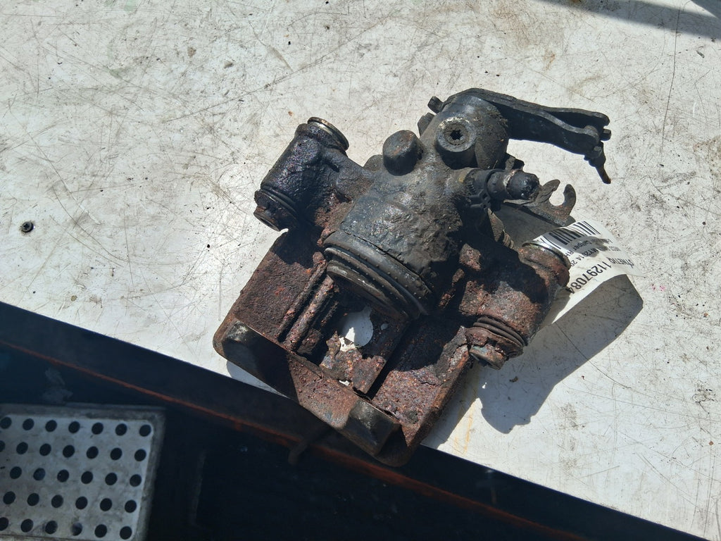 2015 IVECO DAILY MK5 OSR DRIVER SIDE REAR RIGHT BRAKE CALIPER