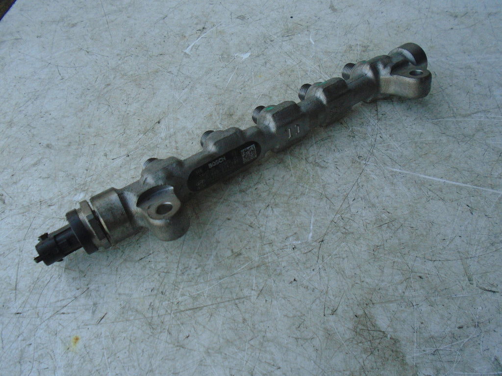 HYUNDAI I40 2014 1.7 CRDI FUEL INJECTOR RAIL 314002A420