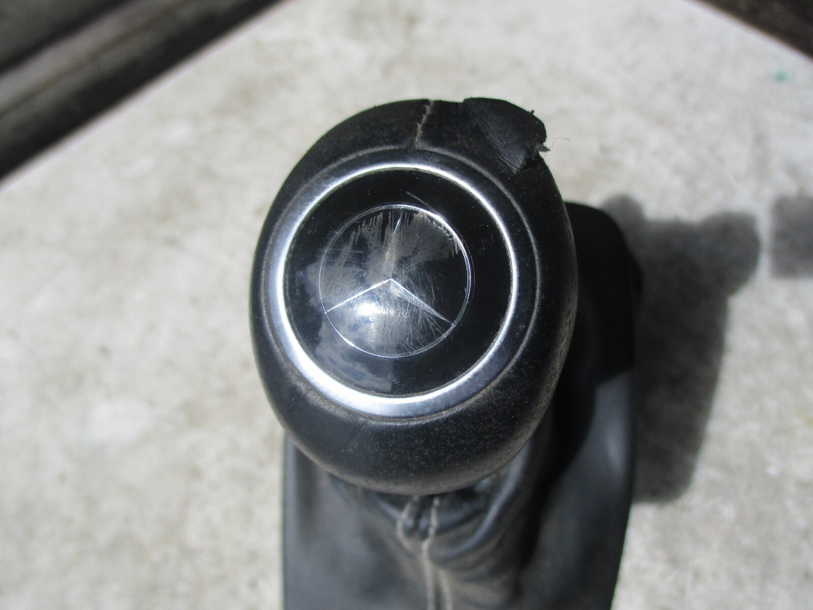 MERCEDES BENZ C CLASS W204 2014 AUTOMATIC GEARSTICK A2042677524