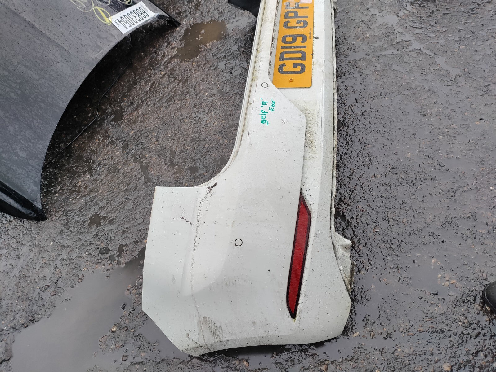 2019 VOLKSWAGEN GOLF MK 7.5 REAR COMPLETE BUMPER WHITE
