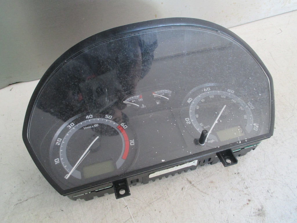 SKODA FABIA MK1 2006 SPEEDOMETER INSTRUMENT CLUSTER 6Y0920981M