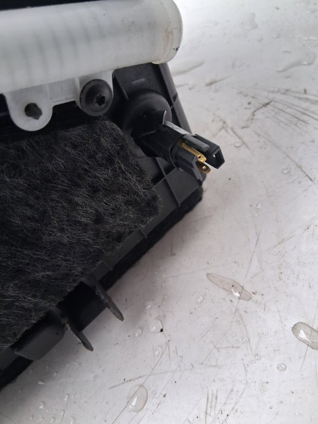 2022 ALFA ROMEO STELVIO NSF NEAR FRONT LEFT SIDE GLOVE BOX STORAGE 01561258610