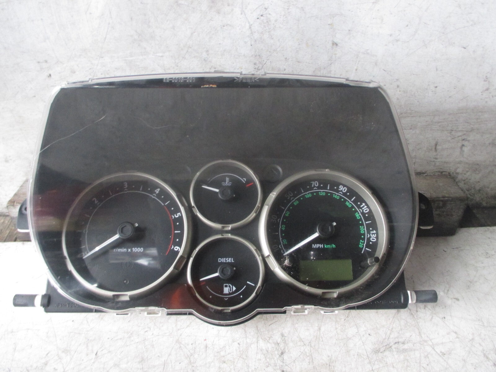 2005 LAND ROVER FREELANDER TD4 SPEED SPEEDOMETER INSTRUMENT CLUSTER YAC501140