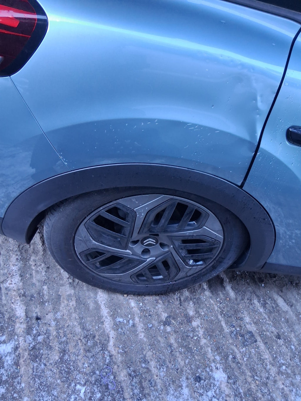 2023 CITROEN C4 MK3 NSR PASSENGER SIDE REAR LEFT WHEEL ARCH TRIM BLACK