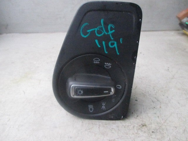 2019 VOLKSWAGEN GOLF HEADLIGHT CONTROL SWITCH & TRIM 5G2858341