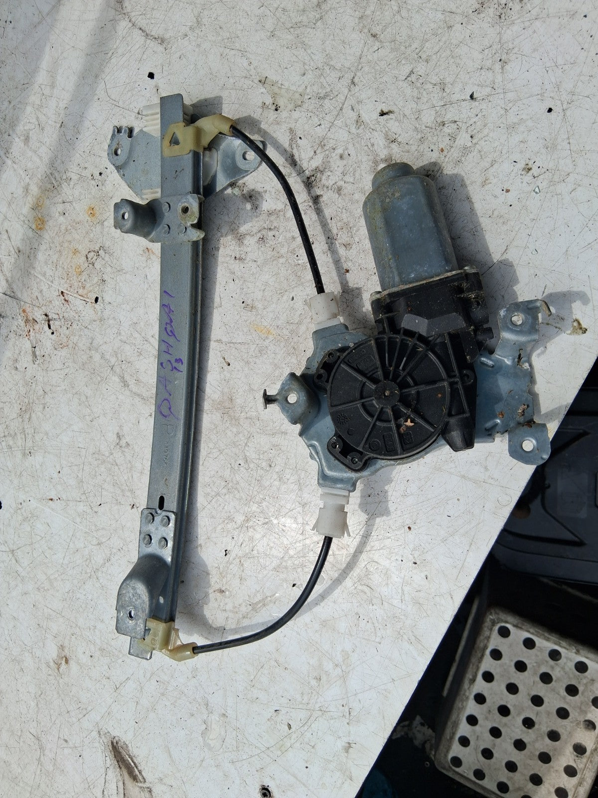 2013 NISSAN QASHQAI J10 NSR REAR PASSENGER SIDE WINDOW MOTOR REGULATOR 119766