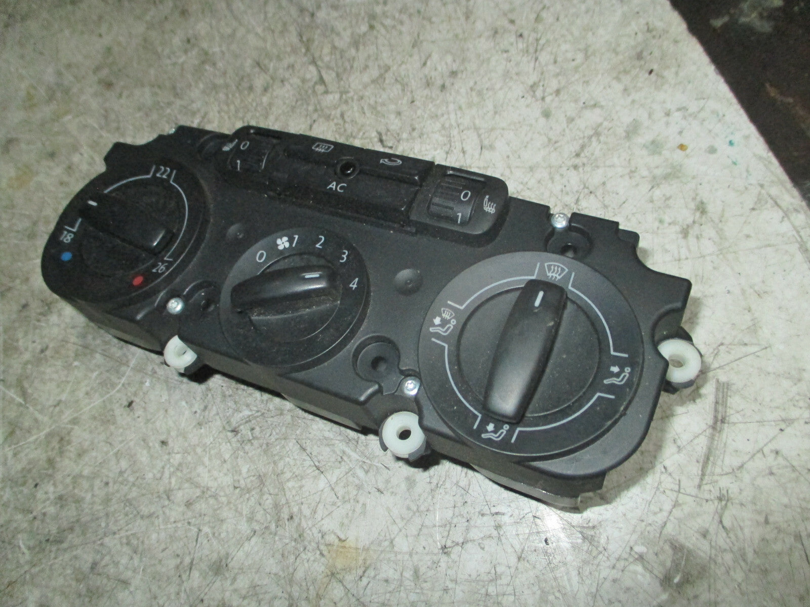 VW VOLKSWAGEN PASSAT 2007 HEATER AC CLIMATE CONTROL SWITCH 1K0820047JE
